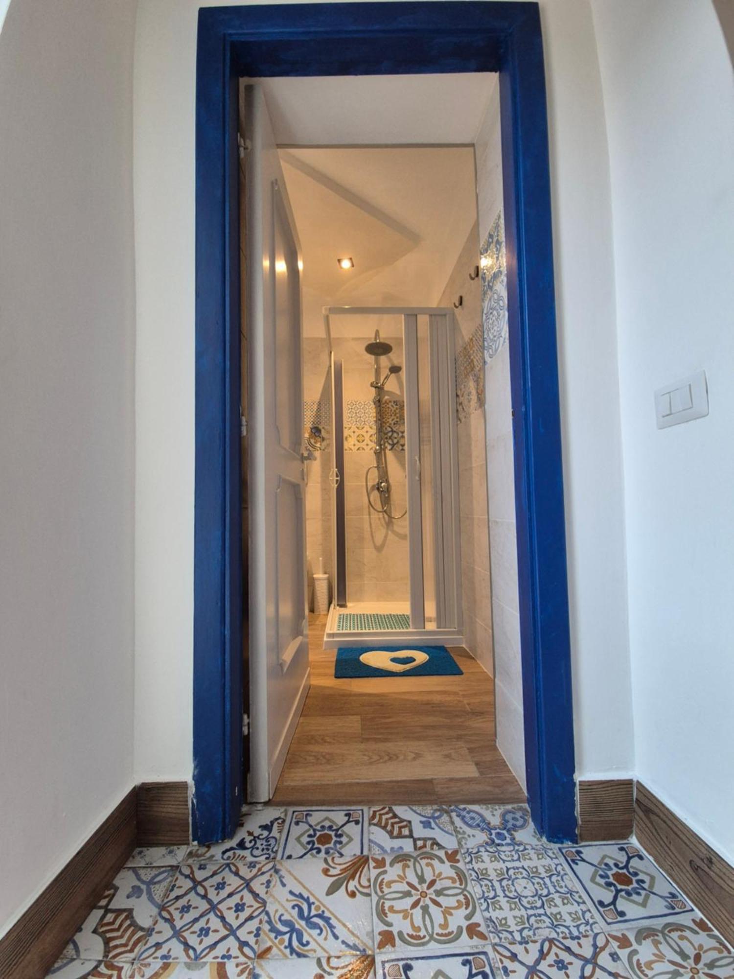 Casa Vacanze Smeralda Amalfi Coast Виетри Экстерьер фото